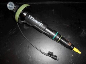 Injector bosch pentru motor cummins qsk19 – cod 777005571