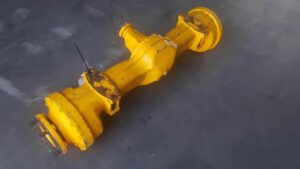 Axa second hand pentru utilaje jcb 410 - galben 1 Axa second hand pentru utilaje jcb 410 – galben