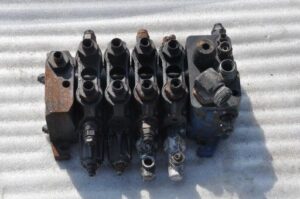 Distribuitor hidraulic pentru jcb 535-95 1 Distribuitor hidraulic pentru jcb 535-95