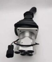 Joystick / Manetă de control pentru excavator Hitachi ZX110