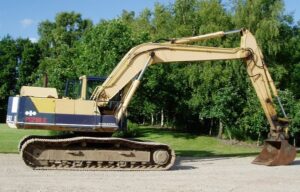 Dezmembrăm excavator komatsu pc210lc-3