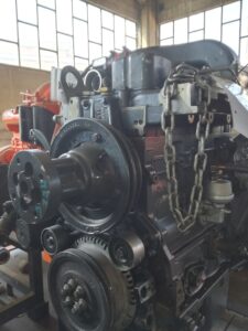 Motor komatsu s4d104e-3 – piese pentru motor
