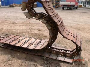 Lanț șenilă cu papuci pentru buldozer liebherr pr742/712/722 1 Lanț șenilă cu papuci pentru buldozer liebherr pr742/712/722