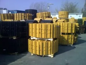 Lănțuri de rulare echipate cu papuci de 82 cm marca berco