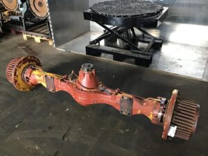 Axa încărcător frontal liebherr 521 - componentă utilaj industrial 1 Axa încărcător frontal liebherr 521 – componentă utilaj industrial