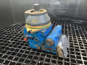 Motor hidraulic fmv075 - albastru/gri, folosit, cu arbore canelat 1 Motor hidraulic fmv075 – albastru/gri, folosit, cu arbore canelat