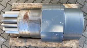 Reductor de rotire liebherr sat 400206 pe palet de lemn 1 Reductor de rotire liebherr sat 400206 pe palet de lemn