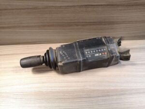 Manetă de control pentru echipamente hyundai hl 750 1 Manetă de control pentru echipamente hyundai hl 750