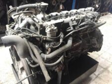 Motor Mercedes-Benz M447G-12 - Vedere Detaliată