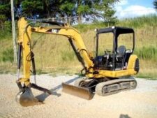 Miniexcavator Caterpillar 303.5 - Dezmembrări Transmisii Finale