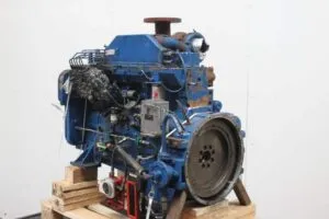 Motor diesel cummins 6bt8. 3g second hand