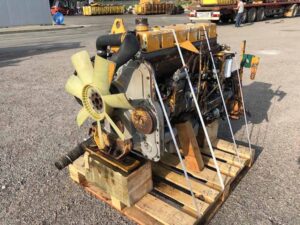 Motor cummins lt 10 c-225 second hand pe palet 1 Motor cummins lt 10 c-225 second hand pe palet