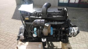 Motor cummins qsm11 – vedere frontală