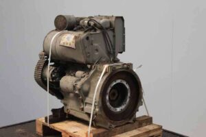 Motor deutz f2l912 pe palet din lemn, vedere frontală 1 Motor deutz f2l912 pe palet din lemn, vedere frontală