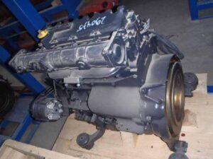Motor deutz f4m2011 pe paletă în depozit 1 Motor deutz f4m2011 pe paletă în depozit