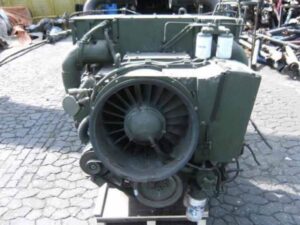 Motor deutz bf8l413f cu cutie de viteze zf 4hp500