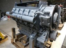 Motor F10L413FW recondiționat pentru vehicule comerciale și industriale