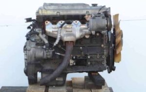 Motor isuzu 4hv1 - vedere laterală stângă 1 Motor isuzu 4hv1 – vedere laterală stângă