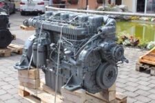 Motor Liebherr D906TB-11 recondiționat pe paleți