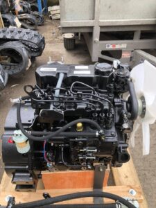 Motor mitsubishi s3l2 nou - diesel, 3 cilindri, răcit cu apă 1 Motor mitsubishi s3l2 nou – diesel, 3 cilindri, răcit cu apă