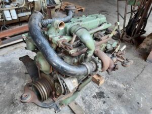 Motor mercedes-benz om352a 150cp - uzat, necesită reparații 1 Motor mercedes-benz om352a 150cp – uzat, necesită reparații