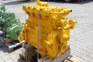 Motor mercedes om 312 second hand – vopsit galben 1 Motor mercedes om 312 second hand – vopsit galben