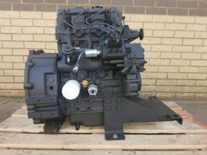 Motor perkins hl 403c-15 – vedere frontală
