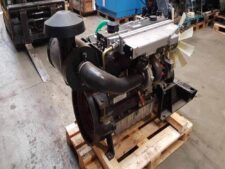 Motor industrial Perkins cu 4 pistoane