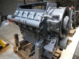 Motor complet deutz bf8l513cp recondiționat 1 Motor complet deutz bf8l513cp recondiționat