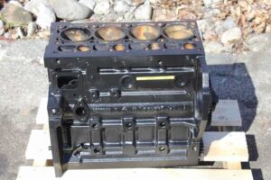 Motor diesel liebherr d 404 - bloc motor 1 Motor diesel liebherr d 404 – bloc motor