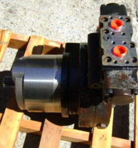 Motor hidraulic pentru excavator caterpillar 345 1 Motor hidraulic pentru excavator caterpillar 345