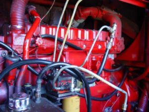 Motor second hand caterpillar 3306 vopsit în roșu