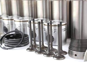 Set complet piese motor komatsu saa4d95le-6b second hand 1 Set complet piese motor komatsu saa4d95le-6b second hand