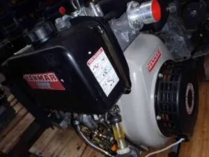 Motor second-hand yanmar l100ae