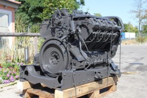 Motor second hand v8 deutz f8l714a în stare foarte bună