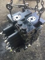 Distribuitor hidraulic pentru New Holland E305