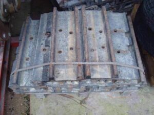 Papuci senile caterpillar pentru utilaje - second hand 1 Papuci senile caterpillar pentru utilaje – second hand