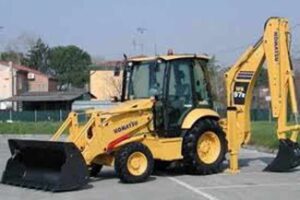 Buldoexcavator komatsu – piese și accesorii