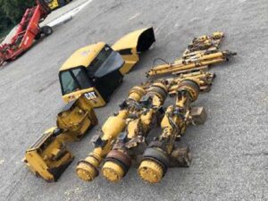 Piese de schimb pentru caterpillar 735 – cabină, axi și componente hidraulice