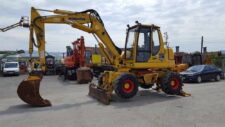 Excavator pe roți Komatsu PW110-7