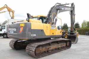 Piese de schimb din dezmembrare pentru volvo ec 220 dl