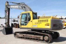 Piese de Schimb din Dezmembrare pentru Excavator Volvo EC240B