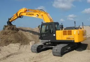Piese de schimb din dezmembrări pentru excavator hyundai 250lc-7a
