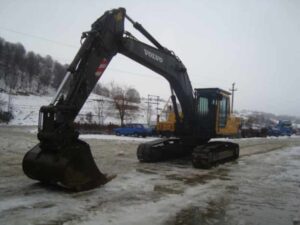 Piese de schimb pentru excavator volvo ec240 din dezmembrări 1 Piese de schimb pentru excavator volvo ec240 din dezmembrări