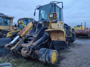 Piese de schimb second-hand pentru încărcător komatsu wa500-6 1 Piese de schimb second-hand pentru încărcător komatsu wa500-6