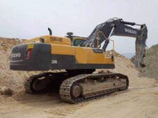 Piese de schimb second hand pentru excavator Volvo EC480