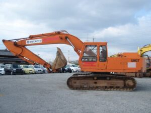 Piese dezmembrate pentru excavator hitachi uh-07: motor, coroana de rotire, pompa hidraulică