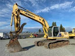 Excavator kobelco sk290 - reductor de rotire și pompa hidraulică 1 Excavator kobelco sk290 – reductor de rotire și pompa hidraulică