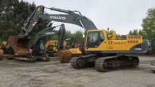 Piese Dezmembrate pentru Excavator Volvo EC460: Lanț de Rulare, Role de Rulare, Pompa Hidraulică
