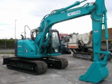 Piese din dezmembrări pentru excavatoare Kobelco SK135SR LC și SK220 LC